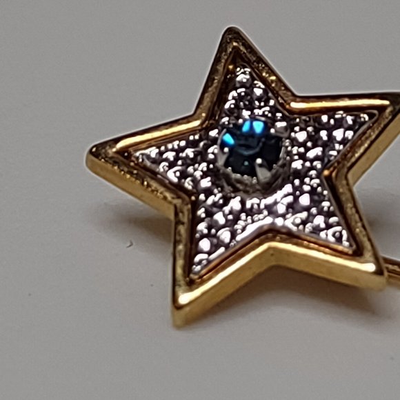 Two Tone Avon Star Stick Pin - Picture 4 of 9